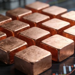 技术刘报告：国际现货黄金高位震荡 美指持续上涨